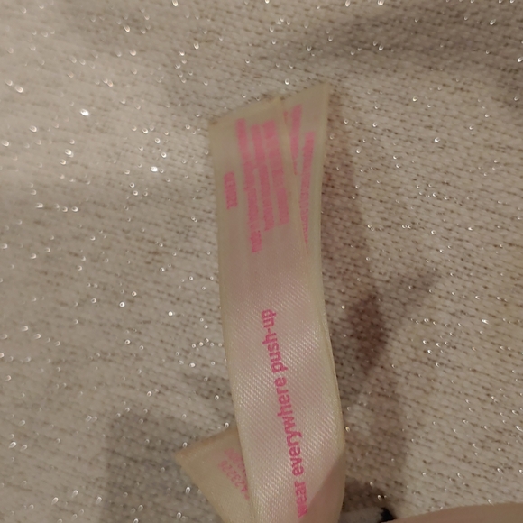 Victoria Secret PINK Bra Size 32D - Picture 3 of 3